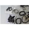 Image 3 : (15) Pieces of Costume Jewelry - Necklaces - Jewelry Beads - Bracelet