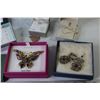 Image 2 : (15) Pieces of Costume Jewelry - Bracelets - Earrings - Brooches
