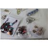 Image 6 : (15) Pieces of Costume Jewelry - Bracelet - Necklaces - Brooches