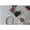 Image 3 : (15) Pieces of Costume Jewelry - Bracelets - Necklaces - Jewelry Beads