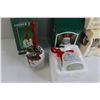 Image 2 : (8) Christmas Ornaments and Decorations