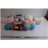 Image 1 : (16) Yarn Balls