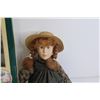 Image 2 : Anne of Green Gables Waiting at the Station Doll