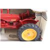 Image 3 : ERTL Vintage Agricultural Tractors Massey-Harris 44 Special Die Cast - 1/16