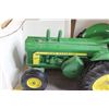 Image 2 : ERTL John Deere 1956 Model "820" Diesel Tractor Die Cast - 1/16