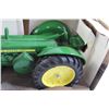 Image 3 : ERTL John Deere 1956 Model "820" Diesel Tractor Die Cast - 1/16