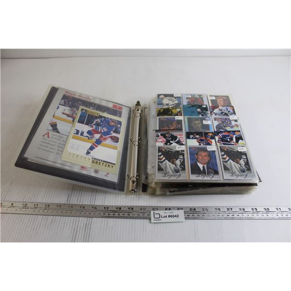 Binder of (508) Wayne Gretzky Hockey Cards