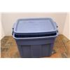 Image 3 : * (3) Rubbermaid Storage Totes