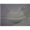 Image 2 : Vintage White Milk Glass Chicken Hen on Nest Beaded Edge Dish