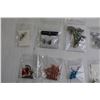 Image 2 : (20) Pieces Costume Jewelry - Earrings, Pins, Keychains