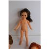 Image 5 : (3) Doll Heads, (3) Dolls