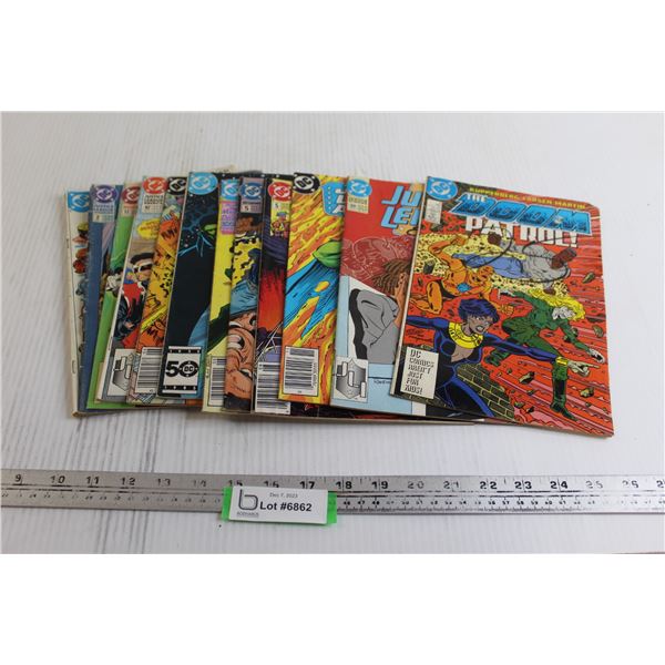 (12) DC Comics - Justice League, The Doom Patrol!