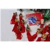 Image 4 : (15) Tassel Christmas Ornaments, (2) Village Street Decor, (2) Lamp Ornaments
