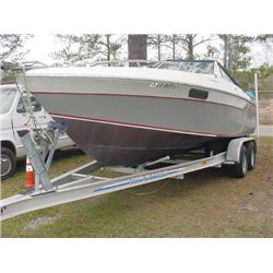 1985 WellCraft Nova XL Boat