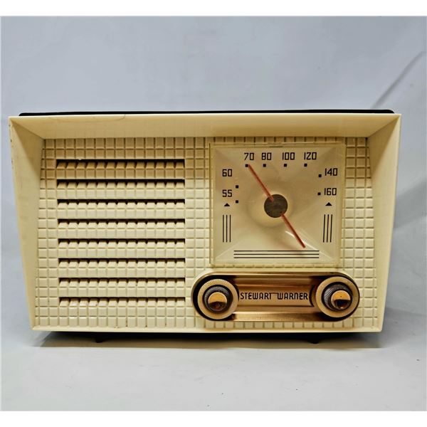 Vintage Bakelite AM Stewart Warner Radio