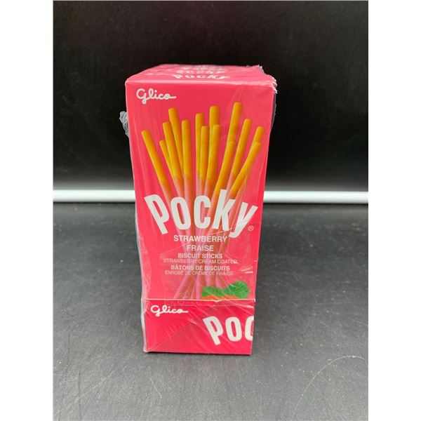 Pocky Strawberry Biscuits Sticks (5 x 33g)