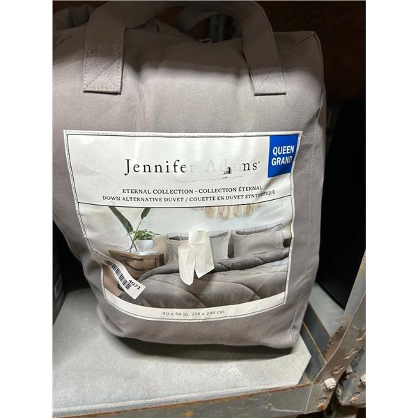 Jennifer Adams Eternal Collection Queen Size Comforter