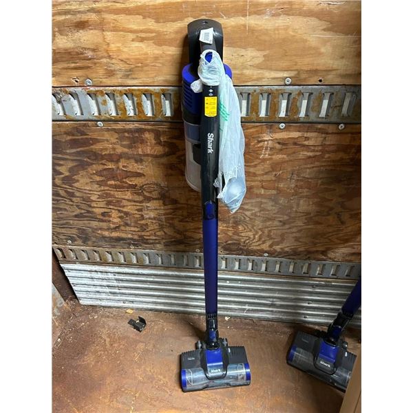 Shark Cordless Stick Vacuum With Charger