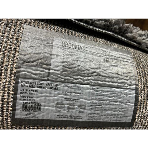 Brooklyn Super Soft Touch Area Rug 5ft 3in x 7ft 4in