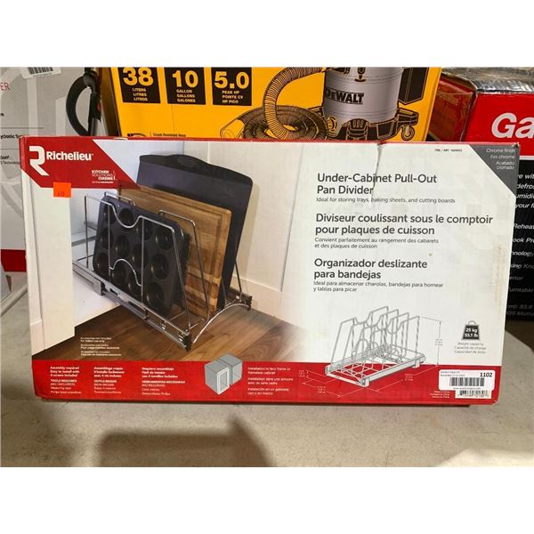 Richelieu Kitchen Solutions Under Cabinet Pull-Out Pan Divider