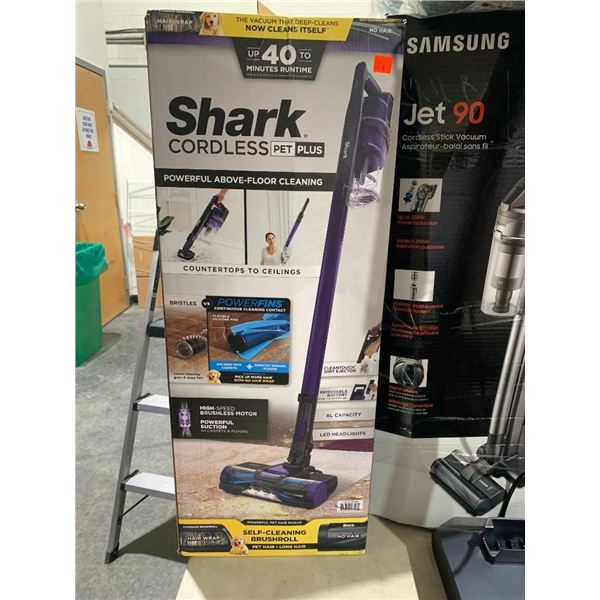 Shark Cordless Pet Plus Vacuum