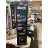 Image 2 : Shark Cordless Pet Plus Vacuum