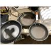 Image 3 : Lot of 3 Kirkland Fry Pans