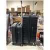 Image 2 : Set of 2 Amazon Basics Luggage