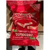 Image 1 : Tangy Zangy Soft n' Chewy Sour Strawberry Twisties 14 x 127g