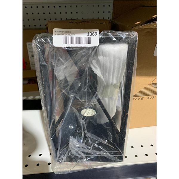 Hanging black solar light