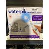 Image 1 : Waterpik water flosser