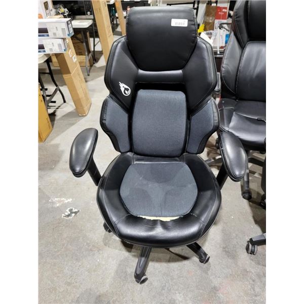 Gaming desk chair