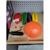 Image 2 : Super Skin Ball Fun Playground Balls Set with Pump