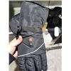 Image 3 : Pair of Heated Gloves / Battery