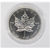 Image 1 : #47 2010 CANADA $5 1OZ SILVER MAPLE LEAF COIN