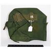 Image 2 : #207 MODERN CANADIAN MILITARY GREEN BAG