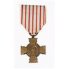 Image 1 : #230 WW1 FRENCH COMBATAN CROSS 1914-1918 MEDAL