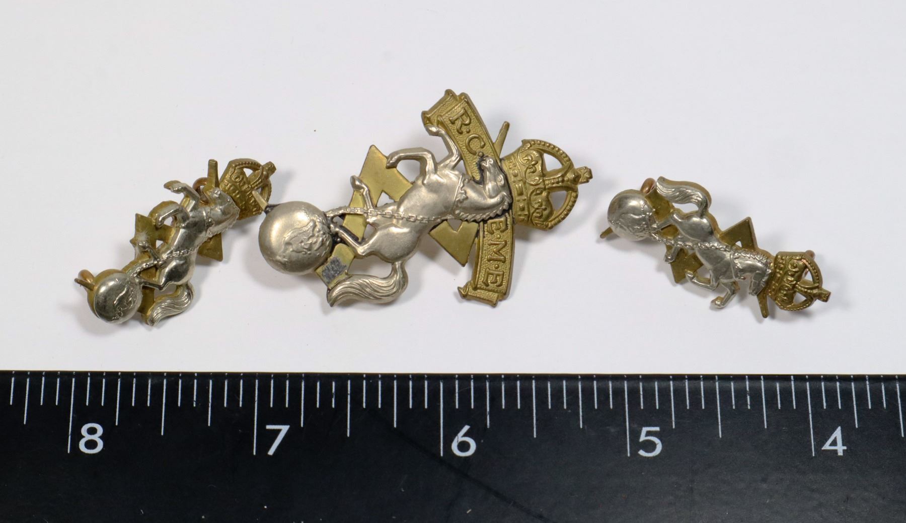 #310 1949 CANADA CAP BADGE SET RCEME ROYAL