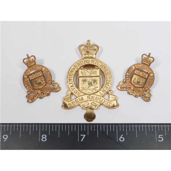 #404 NEW BRUNSWICK REGIMENT CAP BADGE COLLARS