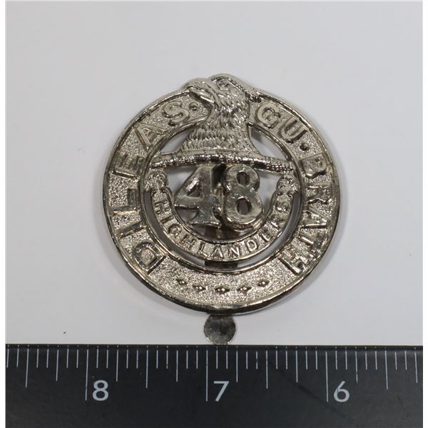 #410 48TH HIGHLANDERS CANADA CAP BADGE SCULLY