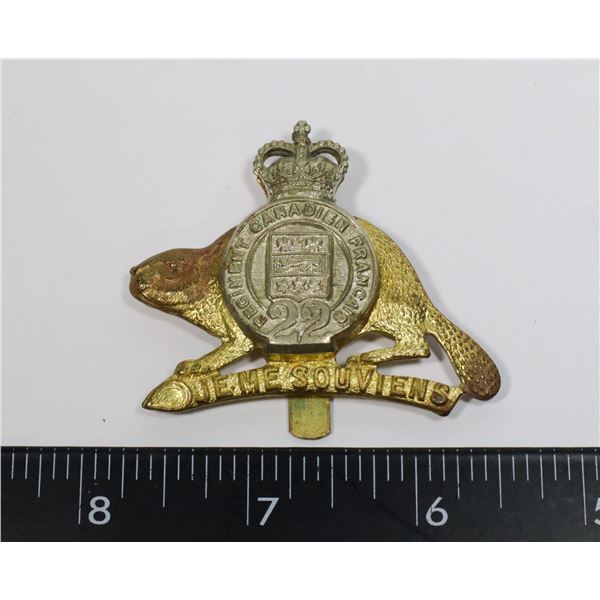 #414 1960'S ROYAL 22ND REGIMENT VAN DOOS CAP BADGE