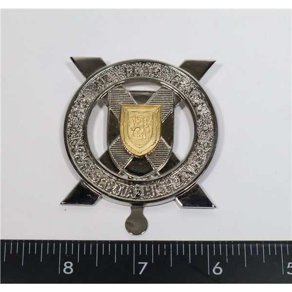 #415 CANADIAN NOVA SCOTIA HIGHLANDERS CAP BADGE