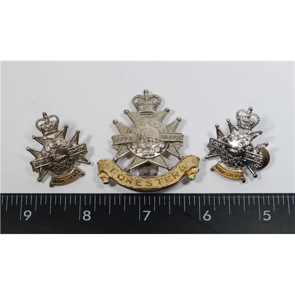 #420 GREY AND SIMCOE FORESTERS CAP BADGE COLLARS