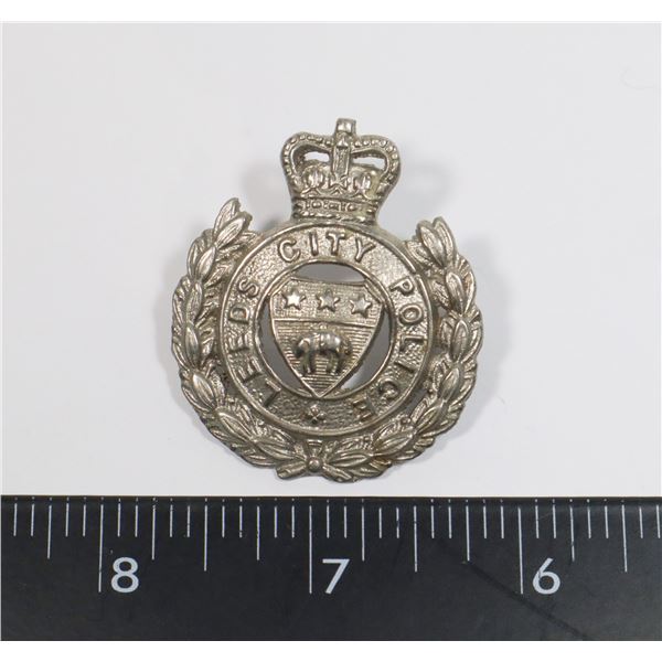 #427 LEEDS CITY POLICE BRITISH CAP BADGE INSIGNIA