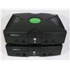 Image 2 : #769 2 XBOX SYSTEMS BOTH REQUIRE RESTORATION