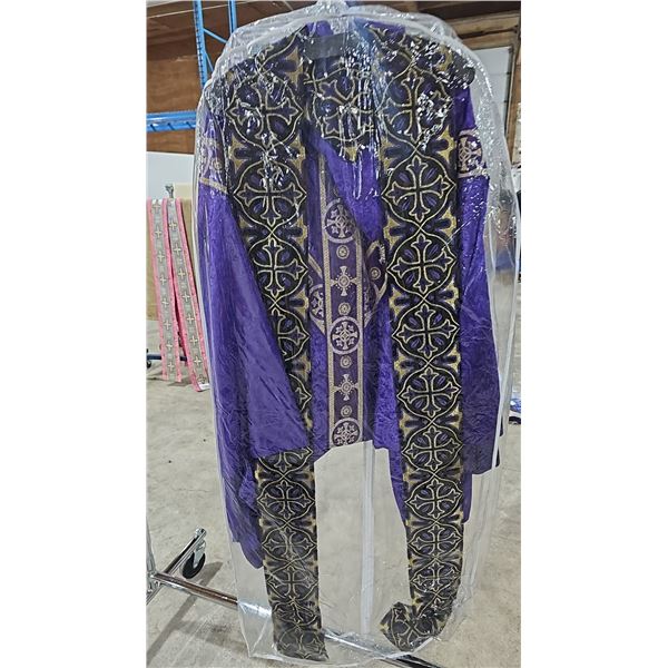 Screen Worn 'Religious Leader' Outfit