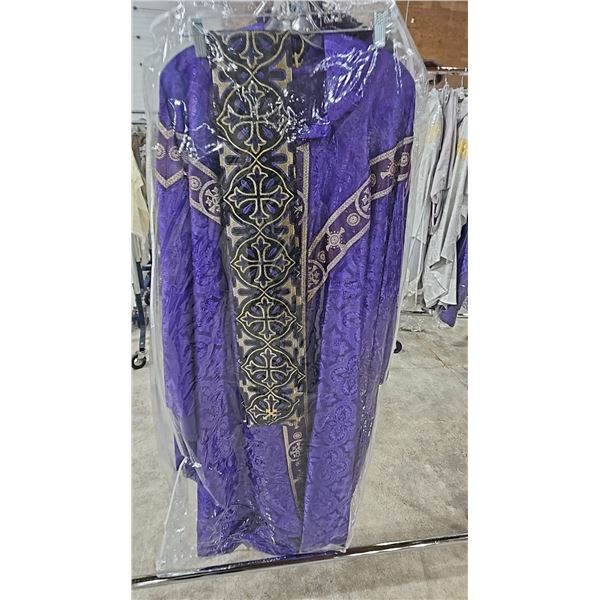 Screen Worn 'Religious Leader' Outfit