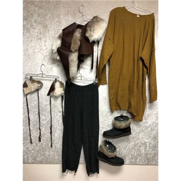 Screen Worn Complete 'King Konstantyn' Outfit - 6x