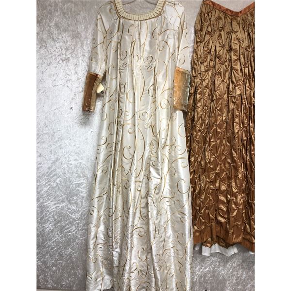 Vintage Dress w/skirt - 4x