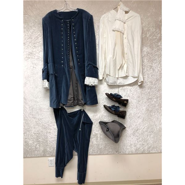 Complete Isaac newton outfit